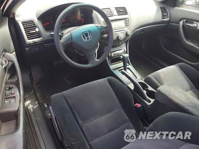 Zdjęcie 8 z 12 samochodu: 2004 HONDA ACCORD LX VIN:1HGCM72224A015609 - miniatura