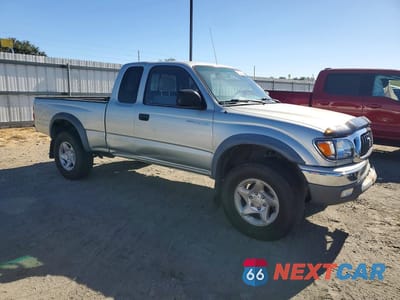 Czwarte zdjęcie samochodu z boku: 2001 TOYOTA TACOMA XTRACAB PRERUNNER VIN:5TESN92N61Z819006 - miniatura
