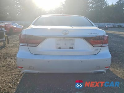Zdjęcie 6 z 12 samochodu: 2016 LEXUS LS 460 VIN:JTHCL5EF2G5026741 - miniatura