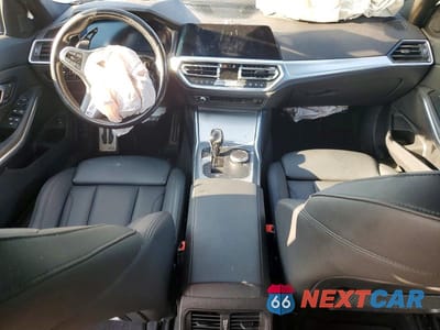 Zdjęcie 8 z 13 samochodu: 2019 BMW 330XI VIN:WBA5R7C52KAJ85786 - miniatura