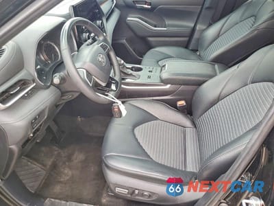Zdjęcie 13 z 13 samochodu: 2024 TOYOTA HIGHLANDER XSE VIN:5TDKDRAHXRS541914 - miniatura