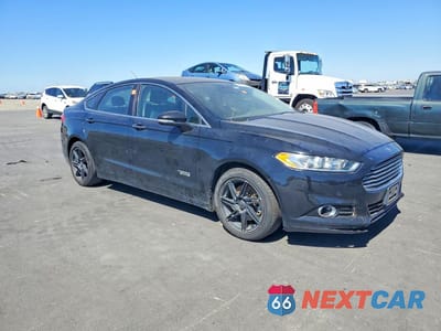 Czwarte zdjęcie samochodu z boku: 2016 FORD FUSION VIN:3FA6P0SUXGR145603 - miniatura
