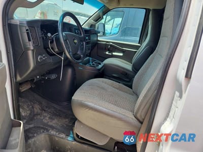 Zdjęcie 7 z 12 samochodu: 2021 CHEVROLET EXPRESS 3500 CARGO DELIVERY VAN VIN:1GCZGHF17M1179753 - miniatura