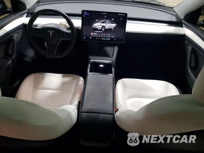 Zdjęcie 8 z 13 samochodu: 2024 TESLA MODEL Y VIN:7SAYGDEE3RA287696 - miniatura