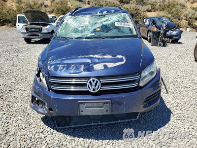 Piąte zdjęcie samochodu w środku: 2016 VOLKSWAGEN TIGUAN S VIN:WVGAV7AX2GW562169 - miniatura