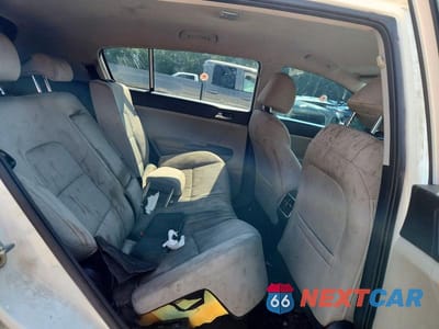 Zdjęcie 11 z 13 samochodu: 2022 KIA SPORTAGE LX VIN:KNDPM3AC5N7991630 - miniatura