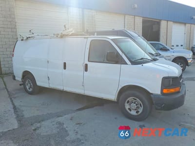 Czwarte zdjęcie samochodu z boku: 2013 CHEVROLET EXPRESS G2500 VIN:1GCWGGCG4D1160728 - miniatura