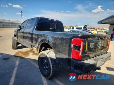 Drugie zdjęcie samochodu z przodu: 2023 FORD F350 VIN:1FT8W3BTXPED48184 - miniatura