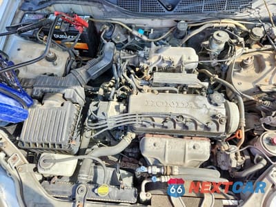 Zdjęcie 11 z 12 samochodu: 2000 HONDA CIVIC EX VIN:1HGEJ8145YL125803 - miniatura