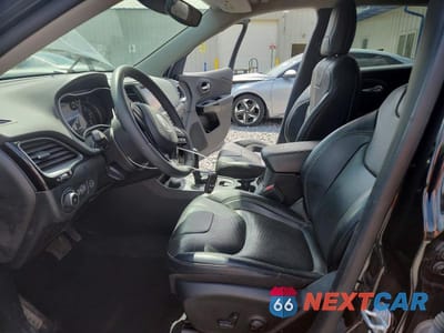 Zdjęcie 7 z 13 samochodu: 2023 JEEP CHEROKEE ALTITUDE LUX VIN:1C4PJMMB4PD106520 - miniatura