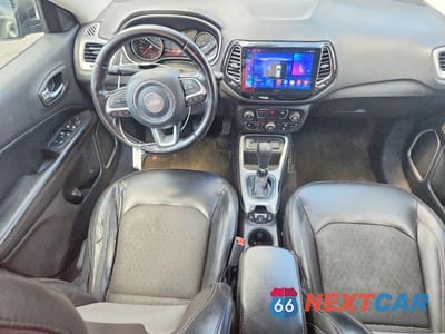 Zdjęcie 8 z 13 samochodu: 2019 JEEP COMPASS LATITUDE VIN:3C4NJCBB2KT815132 - miniatura