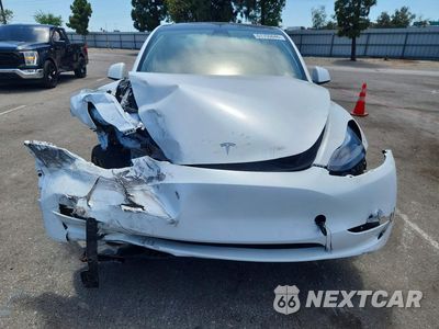 Piąte zdjęcie samochodu w środku: 2023 TESLA MODEL Y VIN:7SAYGAEE6PF697231 - miniatura