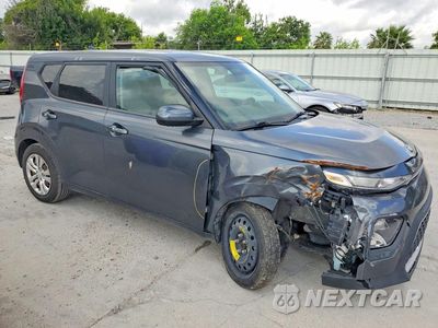 Czwarte zdjęcie samochodu z boku: 2020 KIA SOUL LX VIN:KNDJ23AU0L7733971 - miniatura