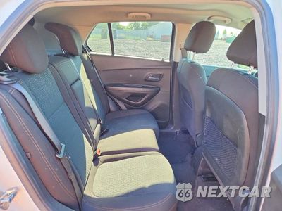 Zdjęcie 10 z 12 samochodu: 2020 CHEVROLET TRAX LS VIN:KL7CJKSB2LB057617 - miniatura