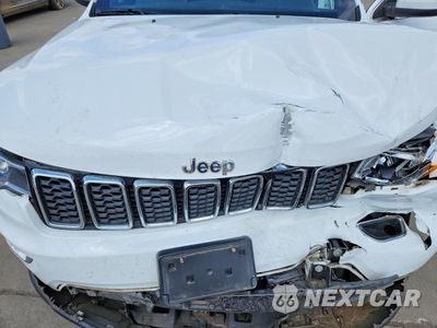 Zdjęcie 11 z 12 samochodu: 2019 JEEP GRAND CHEROKEE LAREDO VIN:1C4RJFAG7KC753402 - miniatura