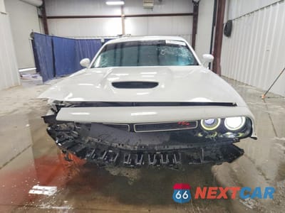 Piąte zdjęcie samochodu w środku: 2023 DODGE CHALLENGER R/T VIN:2C3CDZBT8PH654607 - miniatura