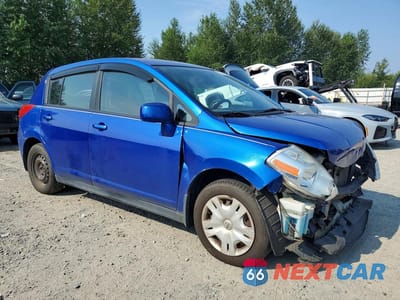 Czwarte zdjęcie samochodu z boku: 2010 NISSAN VERSA 1.8 S VIN:3N1BC1CP3AL374026 - miniatura