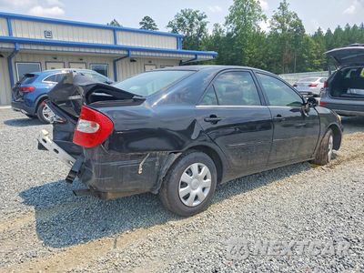 Trzecie zdjęcie samochodu z tyłu: 2004 TOYOTA CAMRY LE VIN:4T1BE32KX4U359117 - miniatura