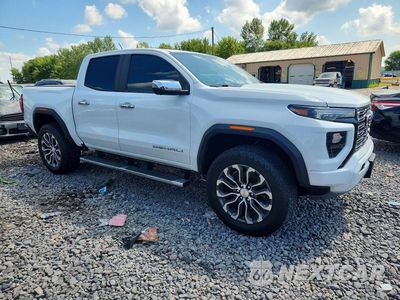 Czwarte zdjęcie samochodu z boku: 2023 GMC CANYON DENALI VIN:1GTP6FEK3P1156547 - miniatura