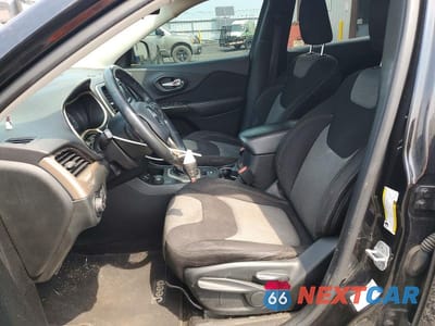Zdjęcie 7 z 13 samochodu: 2014 JEEP CHEROKEE LATITUDE VIN:1C4PJMCS8EW321336 - miniatura