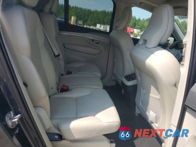Zdjęcie 10 z 12 samochodu: 2022 VOLVO XC90 T5 MOMENTUM VIN:YV4102PK9N1836704 - miniatura