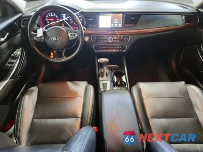 Zdjęcie 8 z 12 samochodu: 2017 KIA CADENZA PREMIUM VIN:KNALC4J11H5065888 - miniatura
