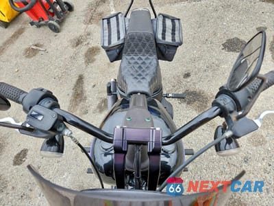 Piąte zdjęcie samochodu w środku: 2021 HARLEY-DAVIDSON FXBBS VIN:1HD1YYK24MB015233 - miniatura
