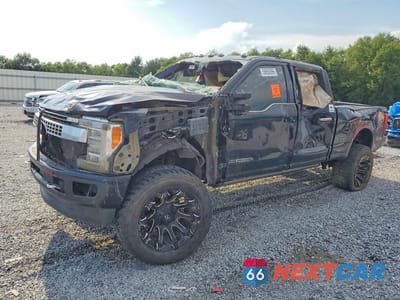 2018 FORD F250 SUPER DUTY 1FT7W2BTXJEC39267 - główne zdjęcie licytacji z USA - miniatura