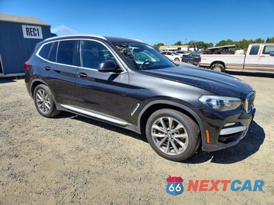 Czwarte zdjęcie samochodu z boku: 2019 BMW X3 SDRIVE30I VIN:5UXTR7C54KLR50736 - miniatura