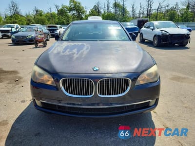 Piąte zdjęcie samochodu w środku: 2012 BMW 750 LXI VIN:WBAKC8C54CC436680 - miniatura