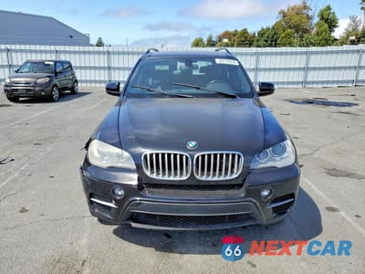 Piąte zdjęcie samochodu w środku: 2011 BMW X5 XDRIVE35D VIN:5UXZW0C52BL661042 - miniatura