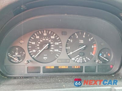 Zdjęcie 9 z 14 samochodu: 2001 BMW X5 4.4I VIN:WBAFB33521LH10420 - miniatura