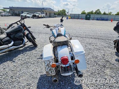 Czwarte zdjęcie samochodu z boku: 2016 HARLEY-DAVIDSON FLHR ROAD KING VIN:1HD1FBM18GB624384 - miniatura