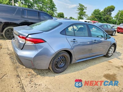 Trzecie zdjęcie samochodu z tyłu: 2025 TOYOTA COROLLA LE VIN:5YFB4MDEXSP313785 - miniatura