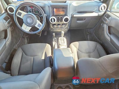 Zdjęcie 8 z 13 samochodu: 2016 JEEP WRANGLER UNLIMITED SPORT VIN:1C4BJWDG8GL318909 - miniatura