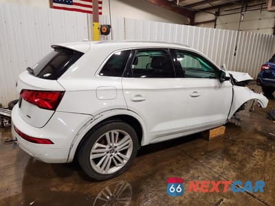 Trzecie zdjęcie samochodu z tyłu: 2019 AUDI Q5 PREMIUM PLUS VIN:WA1BNAFY6K2119945 - miniatura