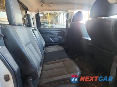 Zdjęcie 10 z 12 samochodu: 2021 NISSAN TITAN XD S VIN:1N6AA1FAXMN534457 - miniatura