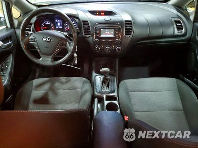 Zdjęcie 8 z 12 samochodu: 2018 KIA FORTE LX VIN:3KPFK4A71JE256857 - miniatura