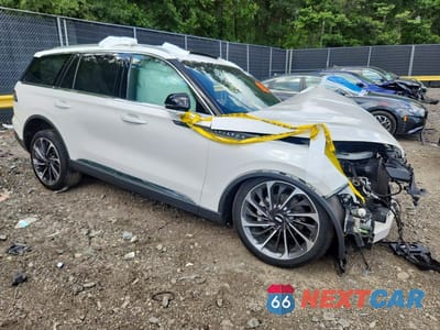 Czwarte zdjęcie samochodu z boku: 2021 LINCOLN AVIATOR RESERVE VIN:5LM5J7XC2MGL06960 - miniatura