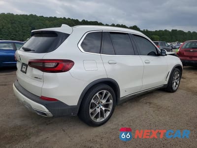 Trzecie zdjęcie samochodu z tyłu: 2021 BMW X5 XDRIVE40I VIN:5UXCR6C04M9H81755 - miniatura