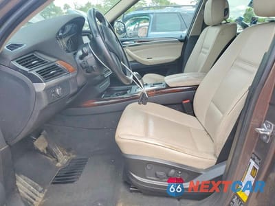 Zdjęcie 7 z 13 samochodu: 2013 BMW X5 XDRIVE35I VIN:5UXZV4C58D0B02368 - miniatura