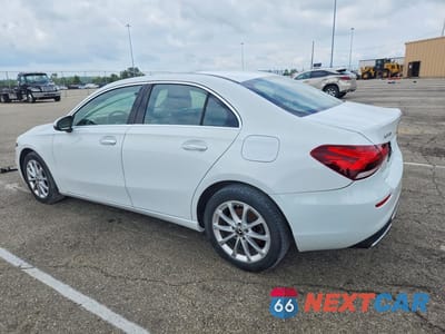 Drugie zdjęcie samochodu z przodu: 2019 MERCEDES-BENZ A 220 VIN:WDD3G4EBXKW020708 - miniatura