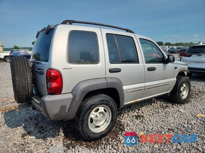 Trzecie zdjęcie samochodu z tyłu: 2002 JEEP LIBERTY SPORT VIN:1J4GL48K22W256248 - miniatura