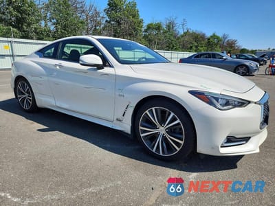 Czwarte zdjęcie samochodu z boku: 2019 INFINITI Q60 3.0T LUXE VIN:JN1EV7EL4KM291409 - miniatura