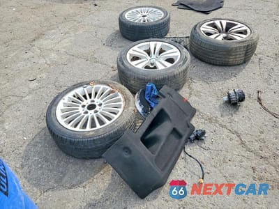 Zdjęcie 12 z 13 samochodu: 2013 BMW 750 LXI VIN:WBAYF8C5XDD139930 - miniatura