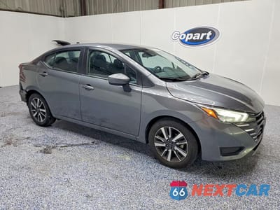 Czwarte zdjęcie samochodu z boku: 2025 NISSAN VERSA SV VIN:3N1CN8EV8SL835726 - miniatura