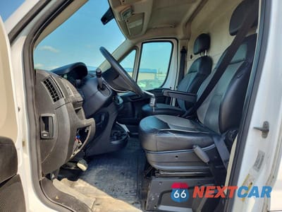 Zdjęcie 7 z 13 samochodu: 2016 RAM PROMASTER 1500 1500 STANDARD VIN:3C6TRVAG5GE129940 - miniatura