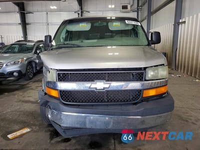 Piąte zdjęcie samochodu w środku: 2003 CHEVROLET EXPRESS G1500 VIN:1GBFG15X931226347 - miniatura