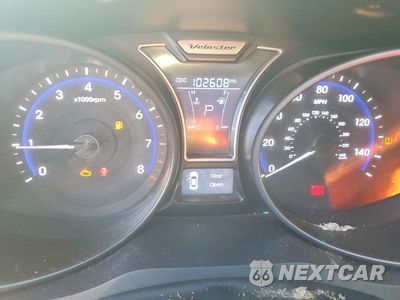 Zdjęcie 9 z 12 samochodu: 2015 HYUNDAI VELOSTER TURBO VIN:KMHTC6AE3FU249259 - miniatura