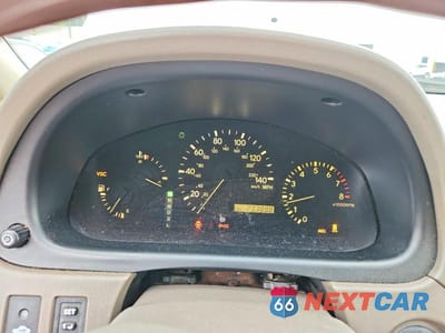 Zdjęcie 9 z 14 samochodu: 2002 LEXUS RX 300 VIN:JTJHF10UX20285073 - miniatura